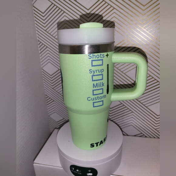 Mandalorian 14oz tumbler - Picture 3 of 6